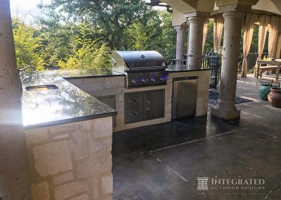 outdoor-kitchens-fireplaces-integrated-outdoor-designs (13)