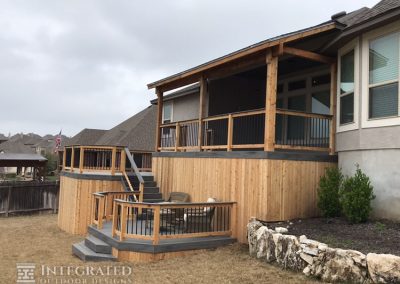 deck-wooden-walls-seating